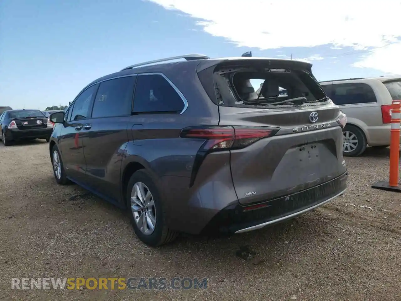 3 fotografías del automóvil dañado 5TDZSKFC4MS010418 TOYOTA SIENNA 2021