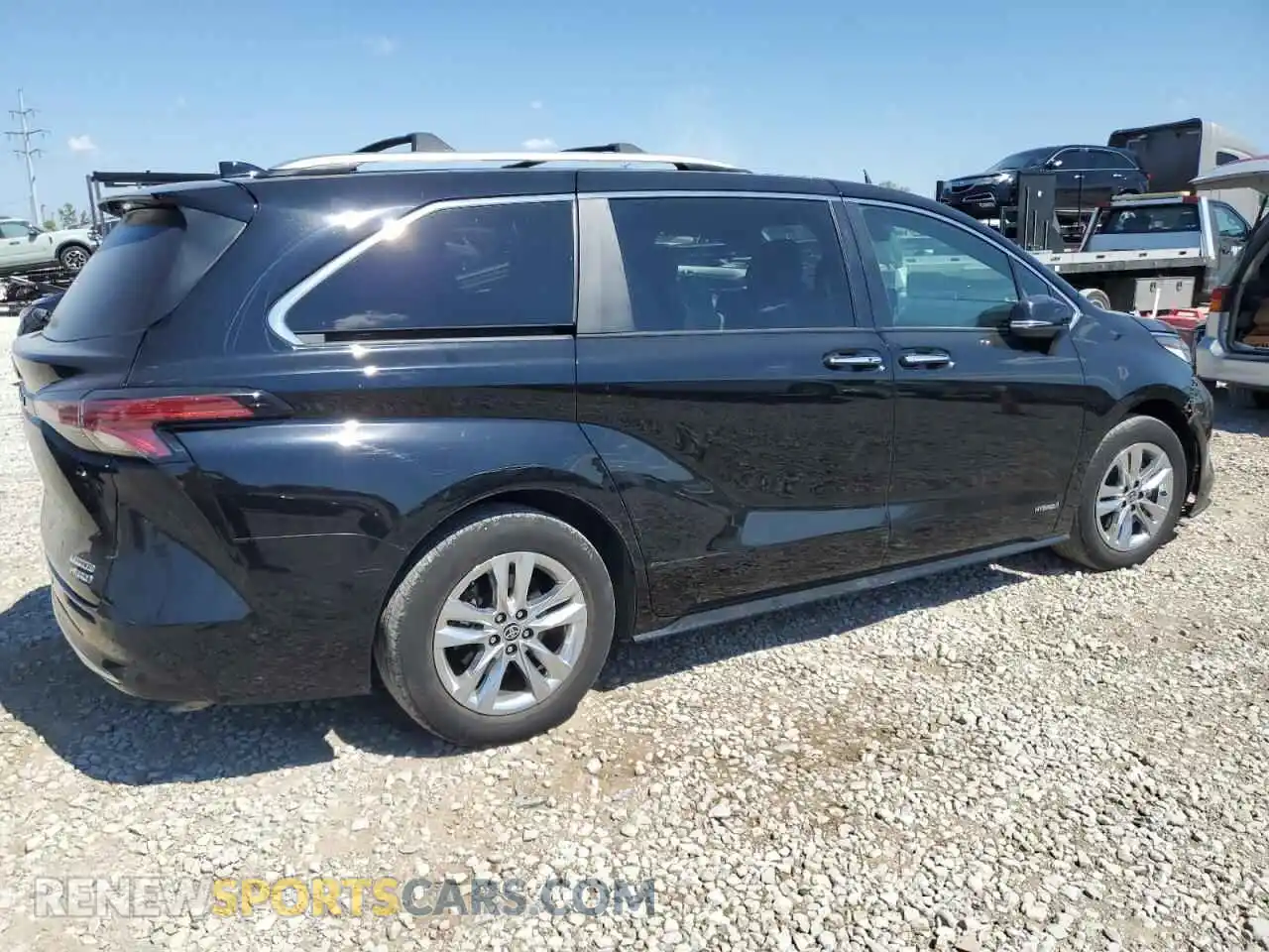 3 Photograph of a damaged car 5TDZSKFC7MS009747 TOYOTA SIENNA 2021