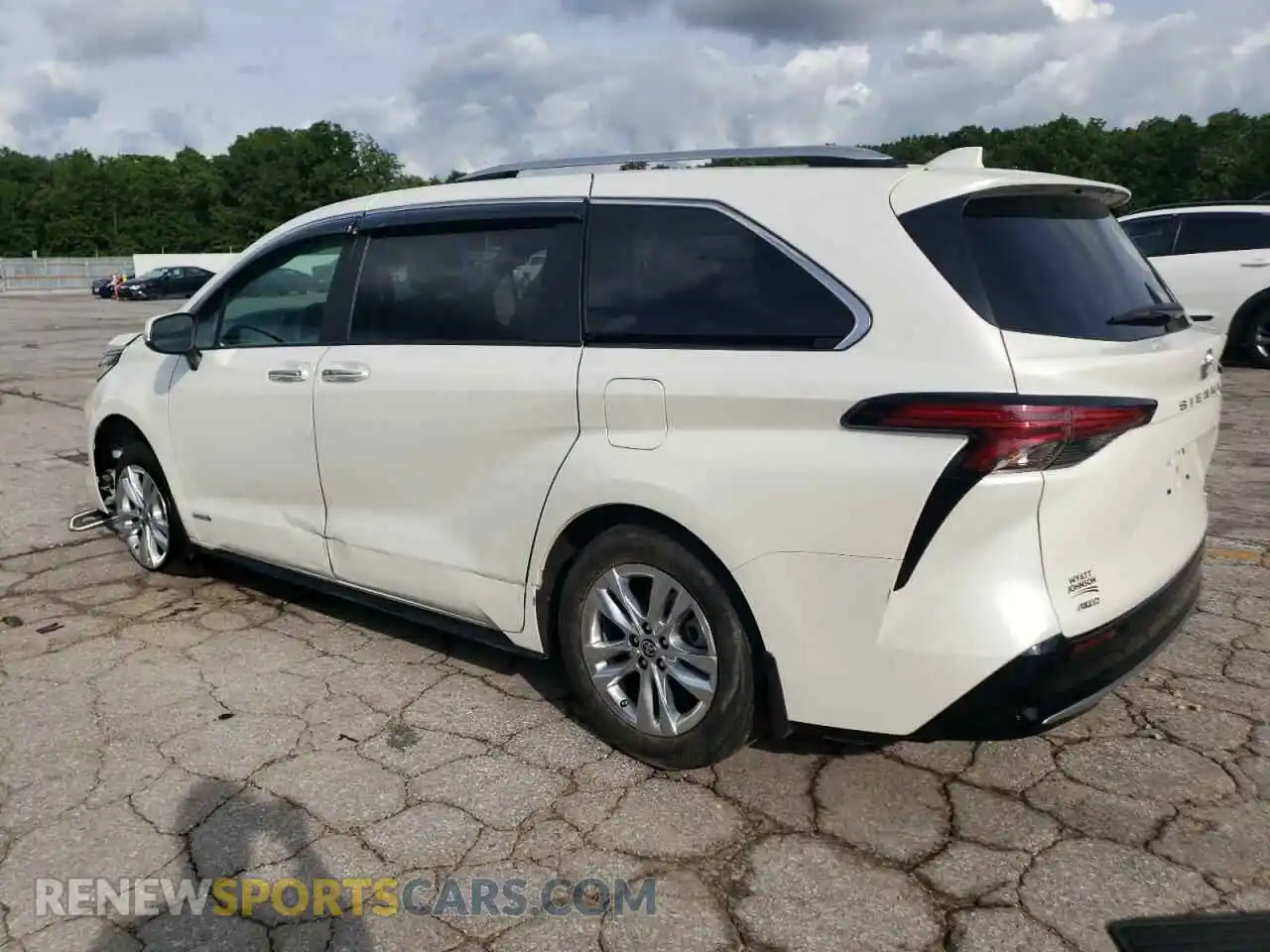 2 Photograph of a damaged car 5TDZSKFC8MS004959 TOYOTA SIENNA 2021