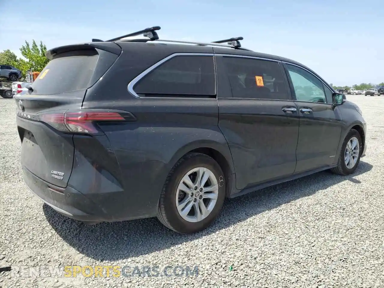 3 Photograph of a damaged car 5TDZSKFCXMS004655 TOYOTA SIENNA 2021