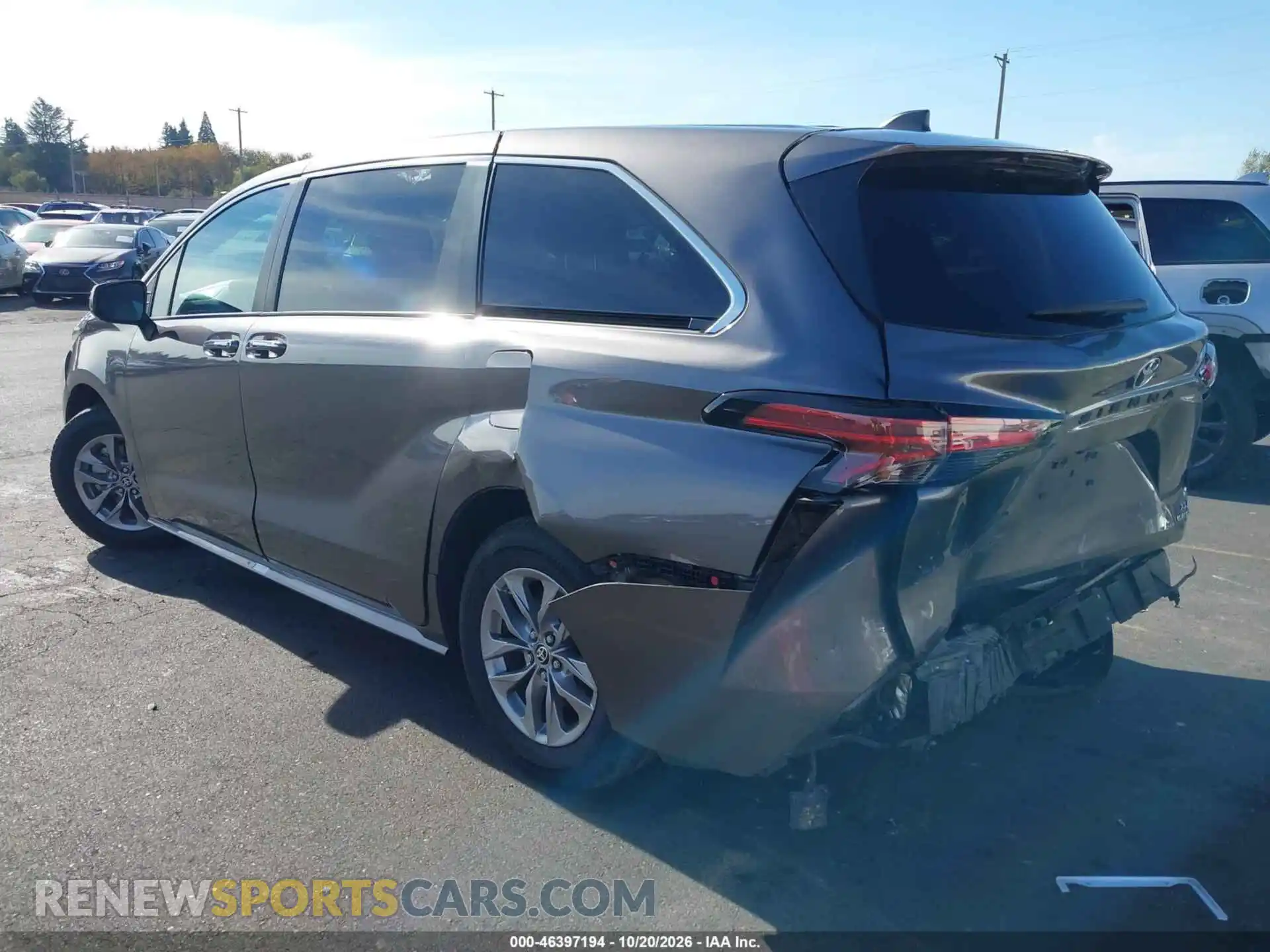 3 Photograph of a damaged car 5TDYRKEC8NS123721 TOYOTA SIENNA 2022