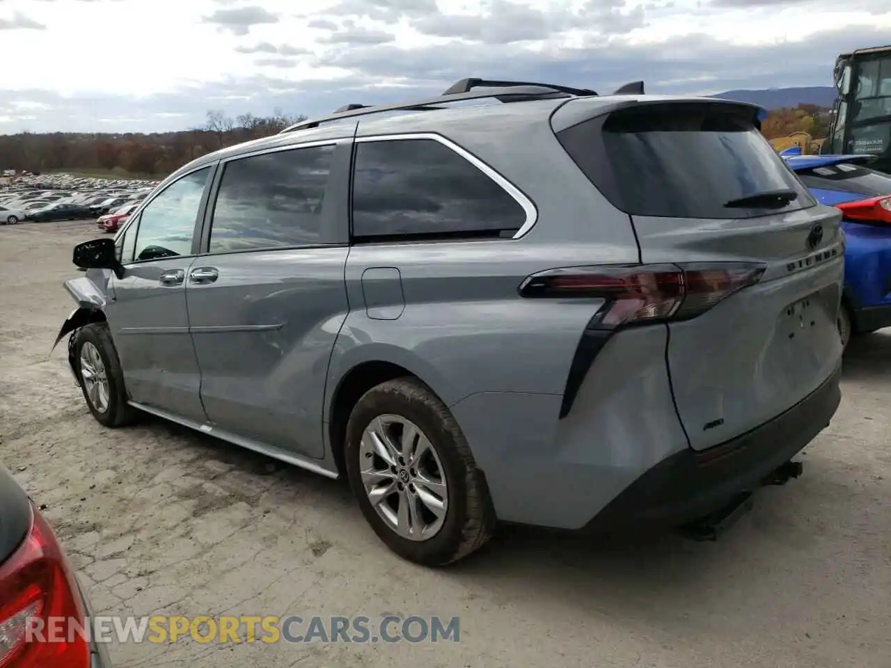 2 Photograph of a damaged car 5TDCSKFC3PS103084 TOYOTA SIENNA 2023