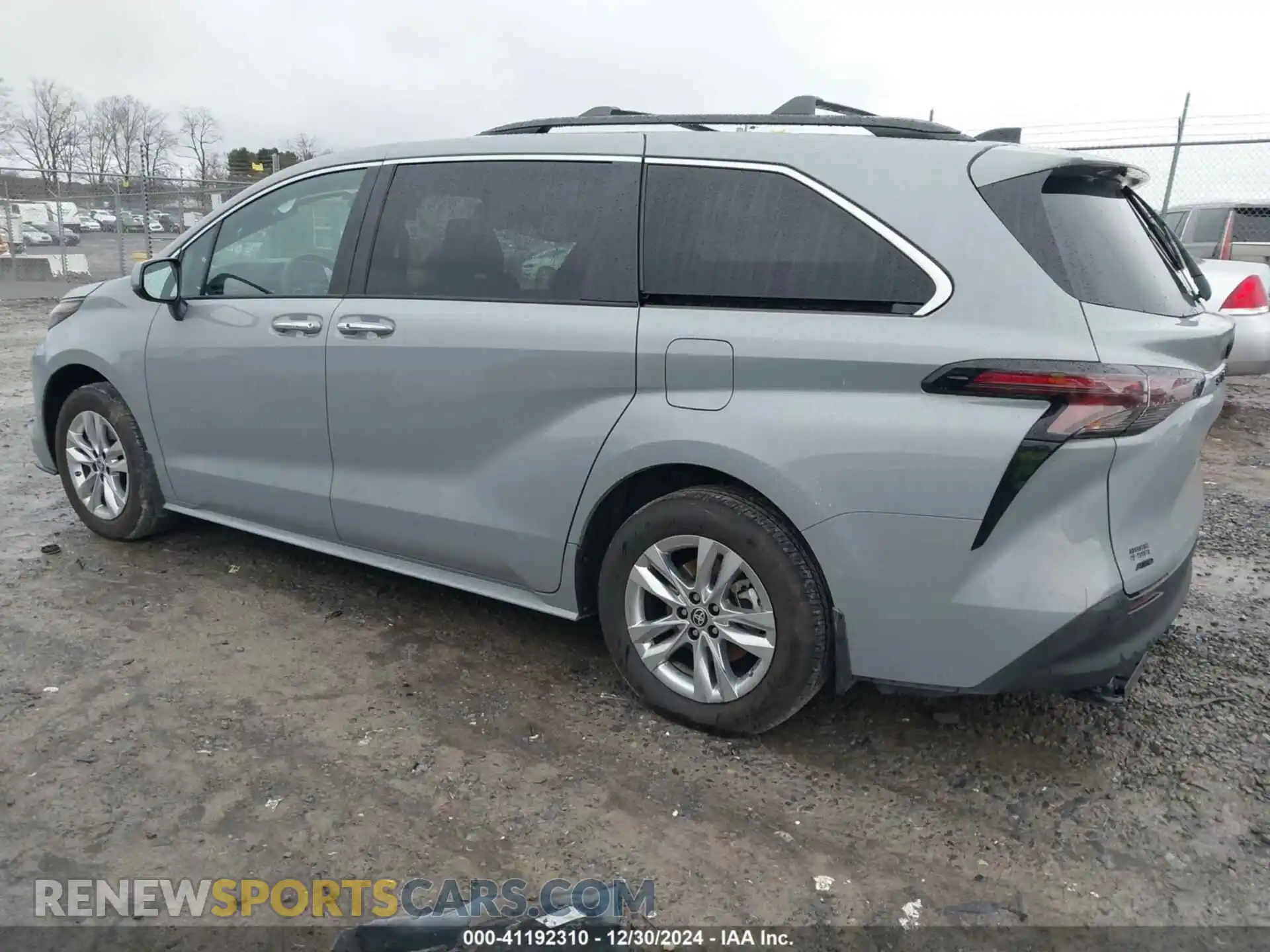 3 Photograph of a damaged car 5TDCSKFC4PS105894 TOYOTA SIENNA 2023