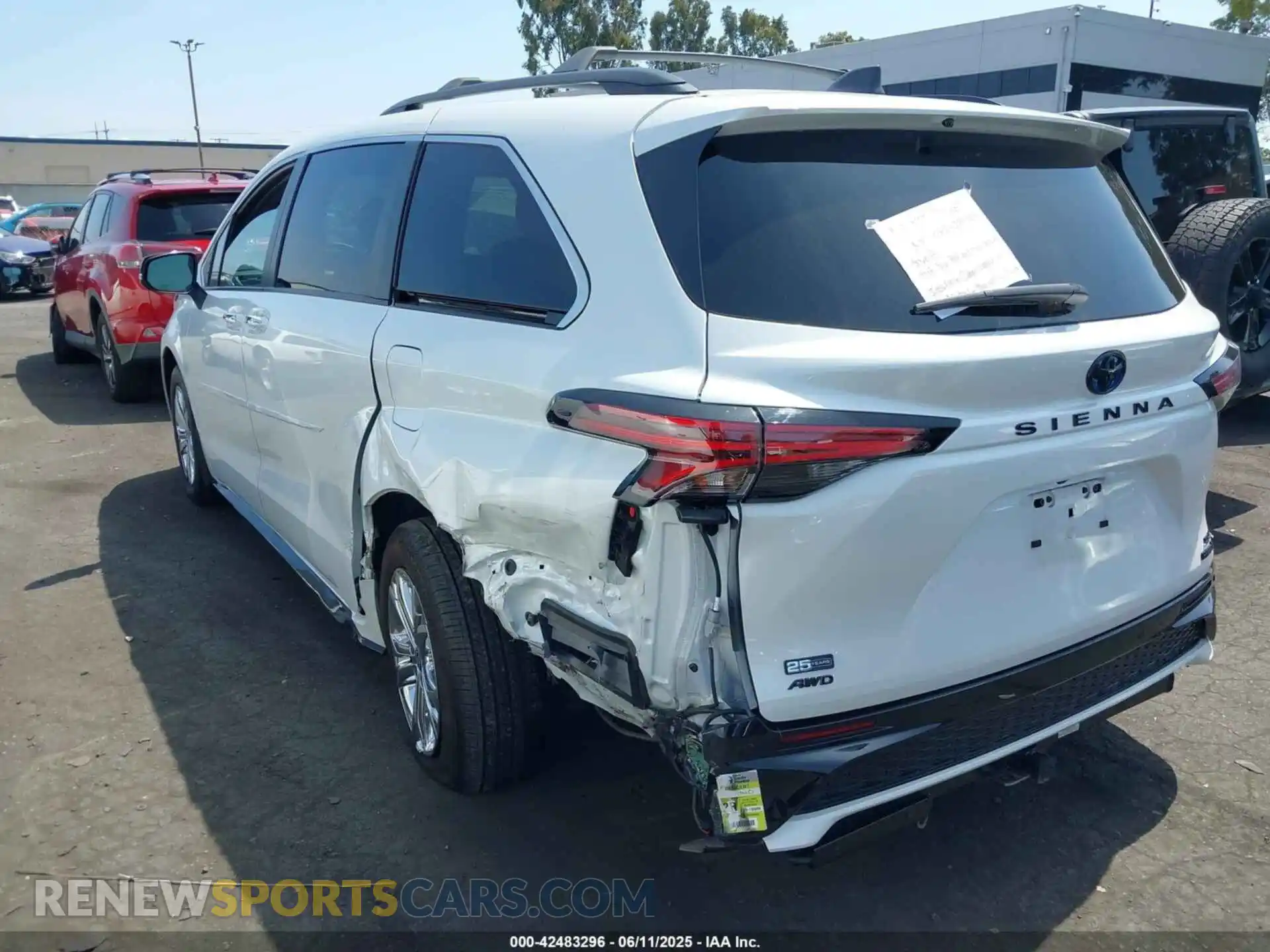 3 Photograph of a damaged car 5TDCSKFCXPS074361 TOYOTA SIENNA 2023