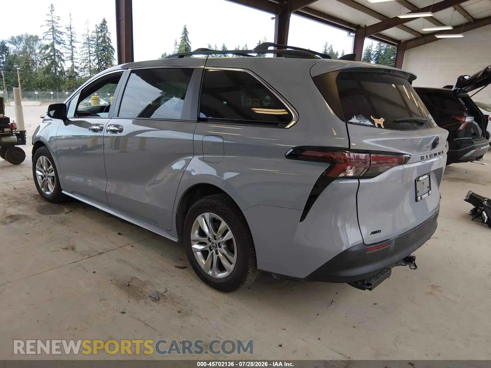 3 Photograph of a damaged car 5TDCSKFCXPS087112 TOYOTA SIENNA 2023