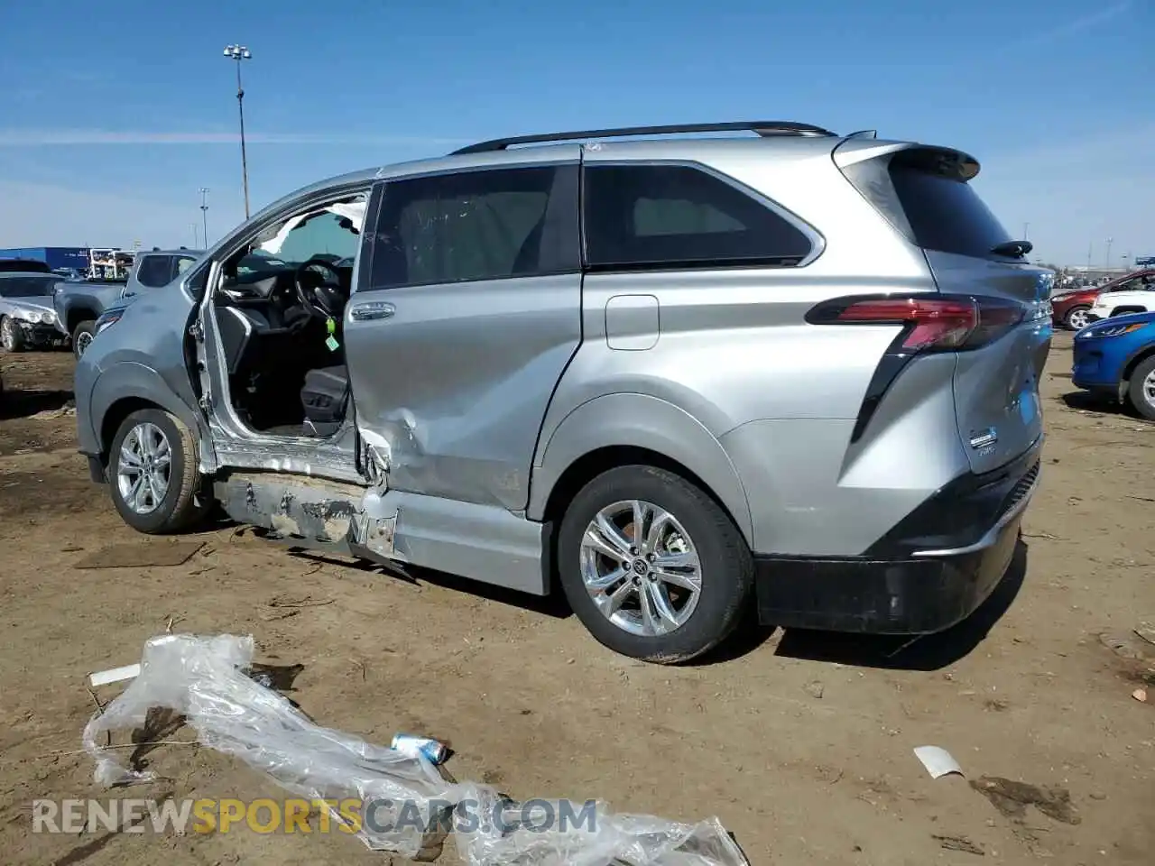 2 Photograph of a damaged car 5TDDSKFC2PS089148 TOYOTA SIENNA 2023
