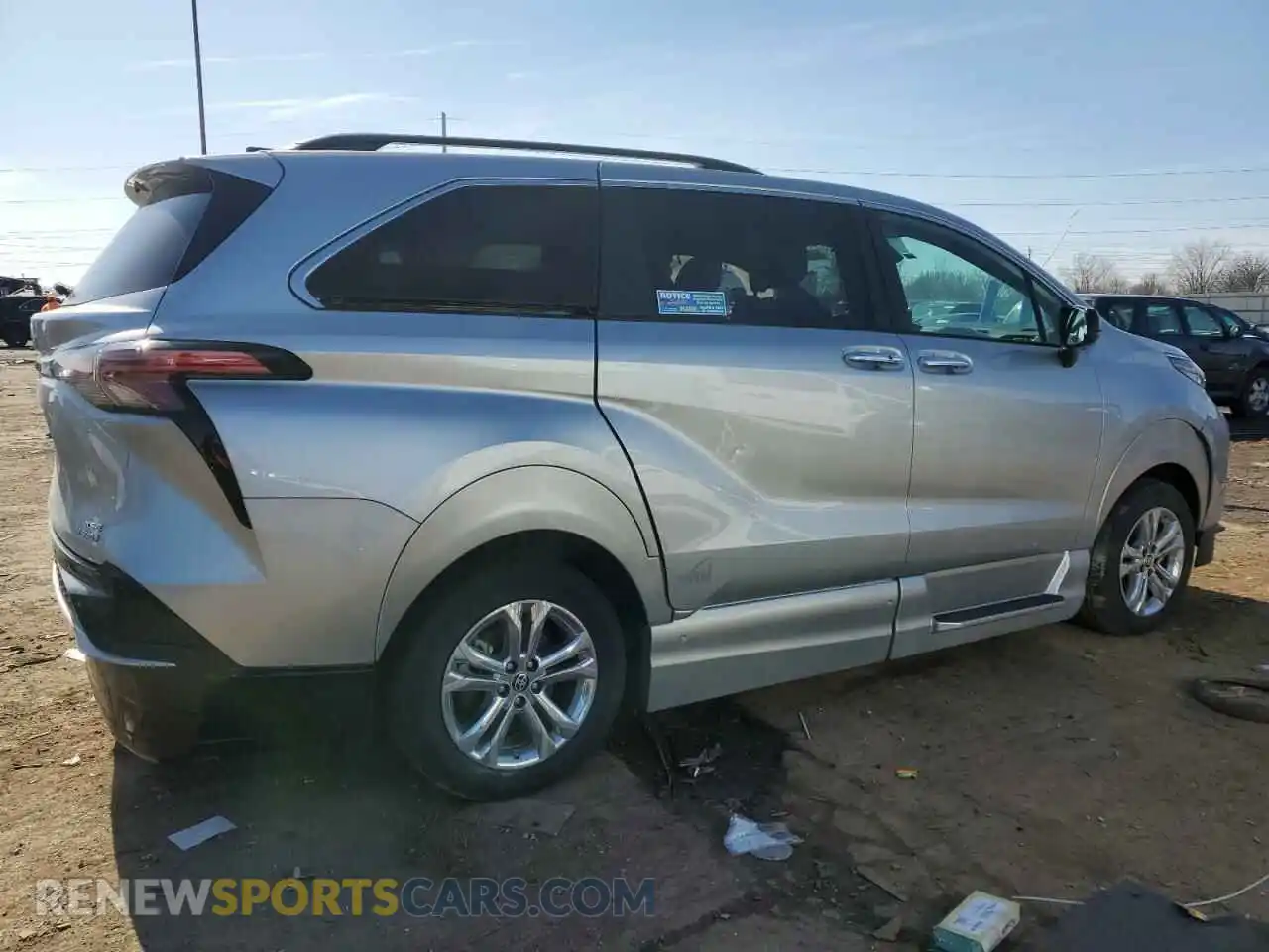3 Photograph of a damaged car 5TDDSKFC2PS089148 TOYOTA SIENNA 2023