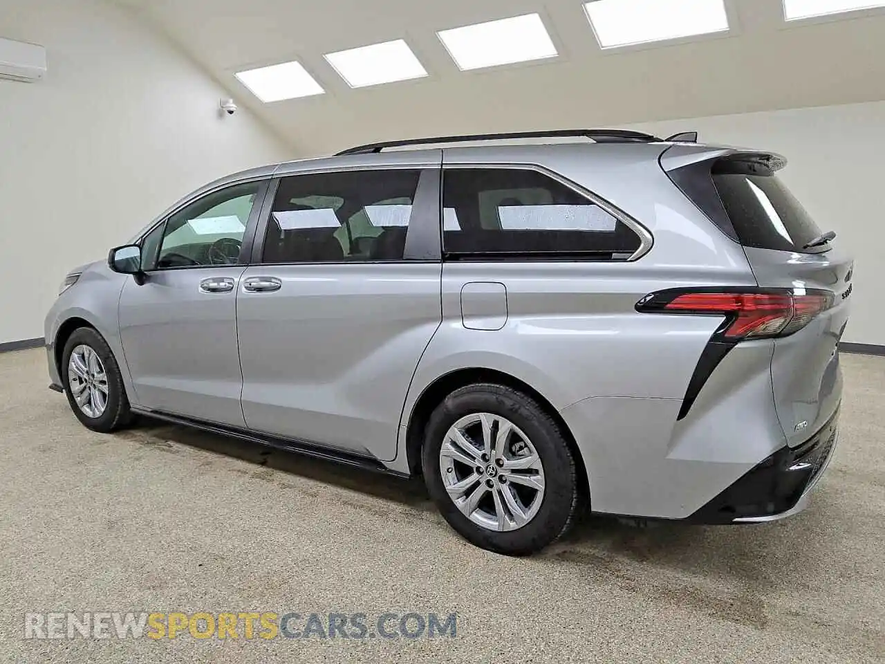2 Photograph of a damaged car 5TDDSKFCXPS096350 TOYOTA SIENNA 2023