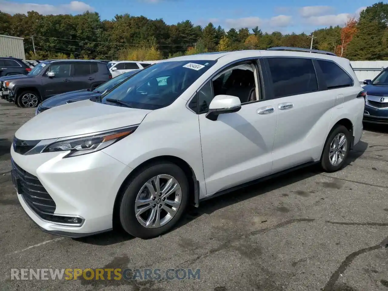 1 Photograph of a damaged car 5TDESKFC2PS094807 TOYOTA SIENNA 2023