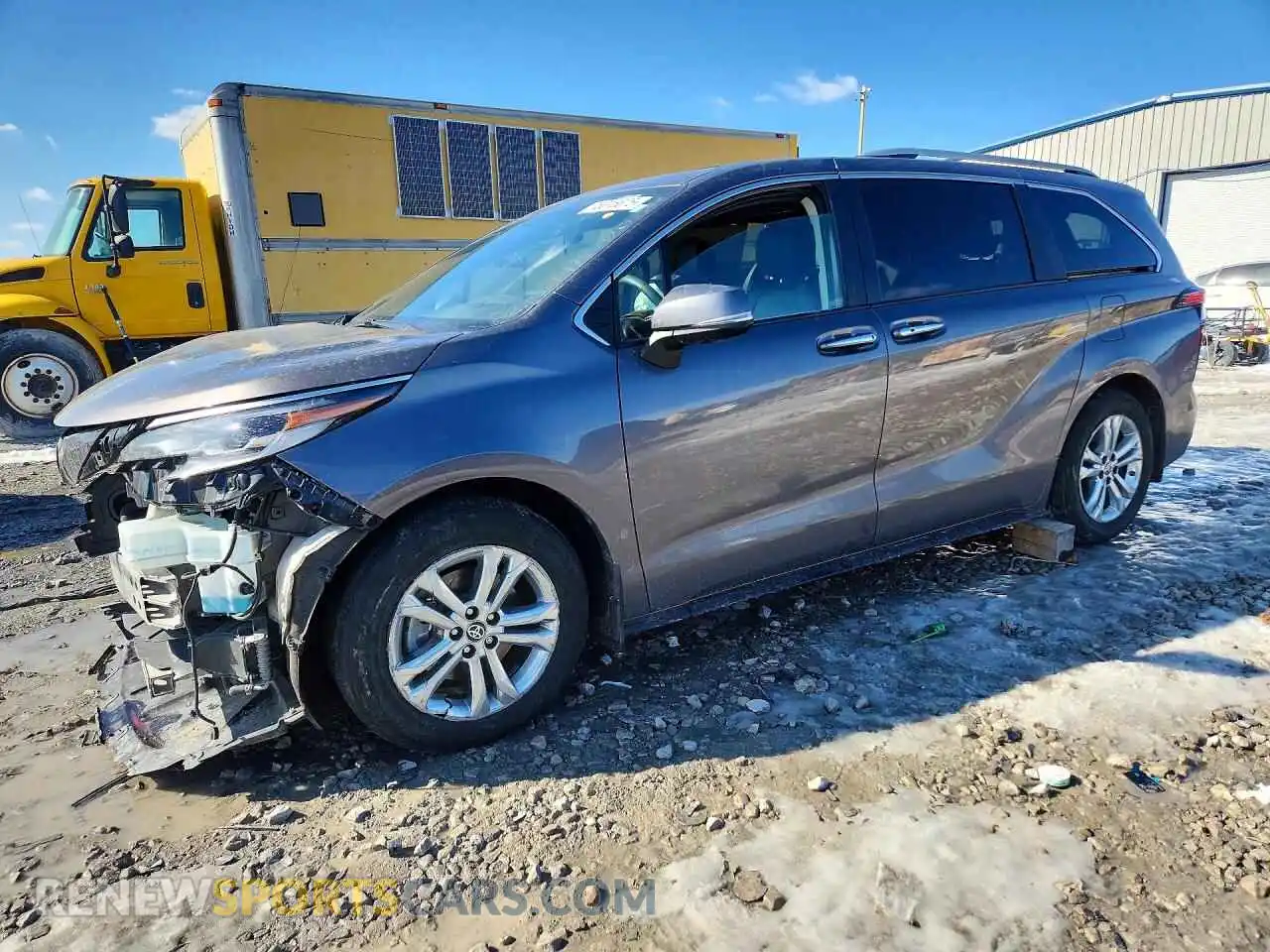 1 Photograph of a damaged car 5TDESKFC2PS102727 TOYOTA SIENNA 2023