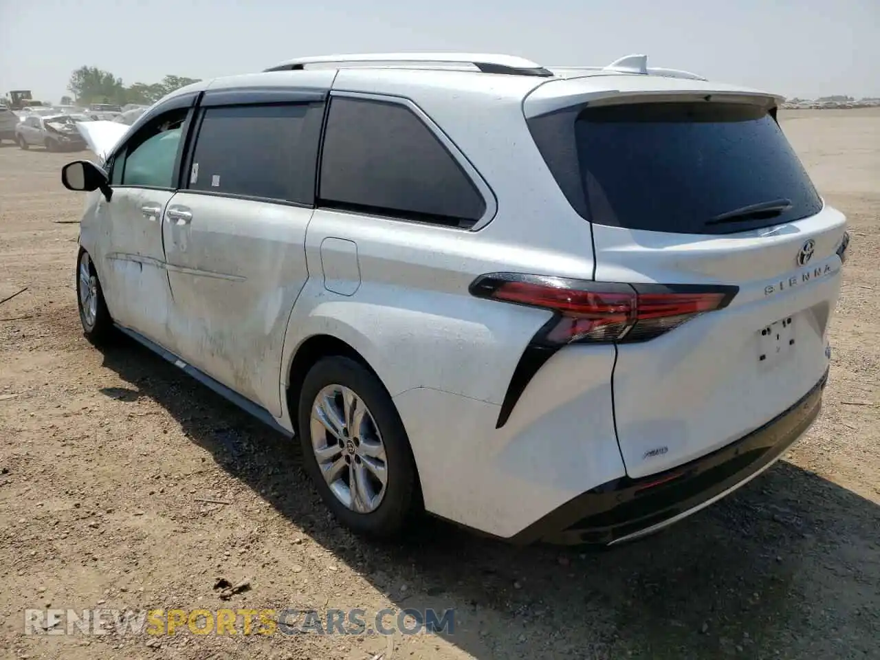 2 Photograph of a damaged car 5TDESKFC3PS082746 TOYOTA SIENNA 2023