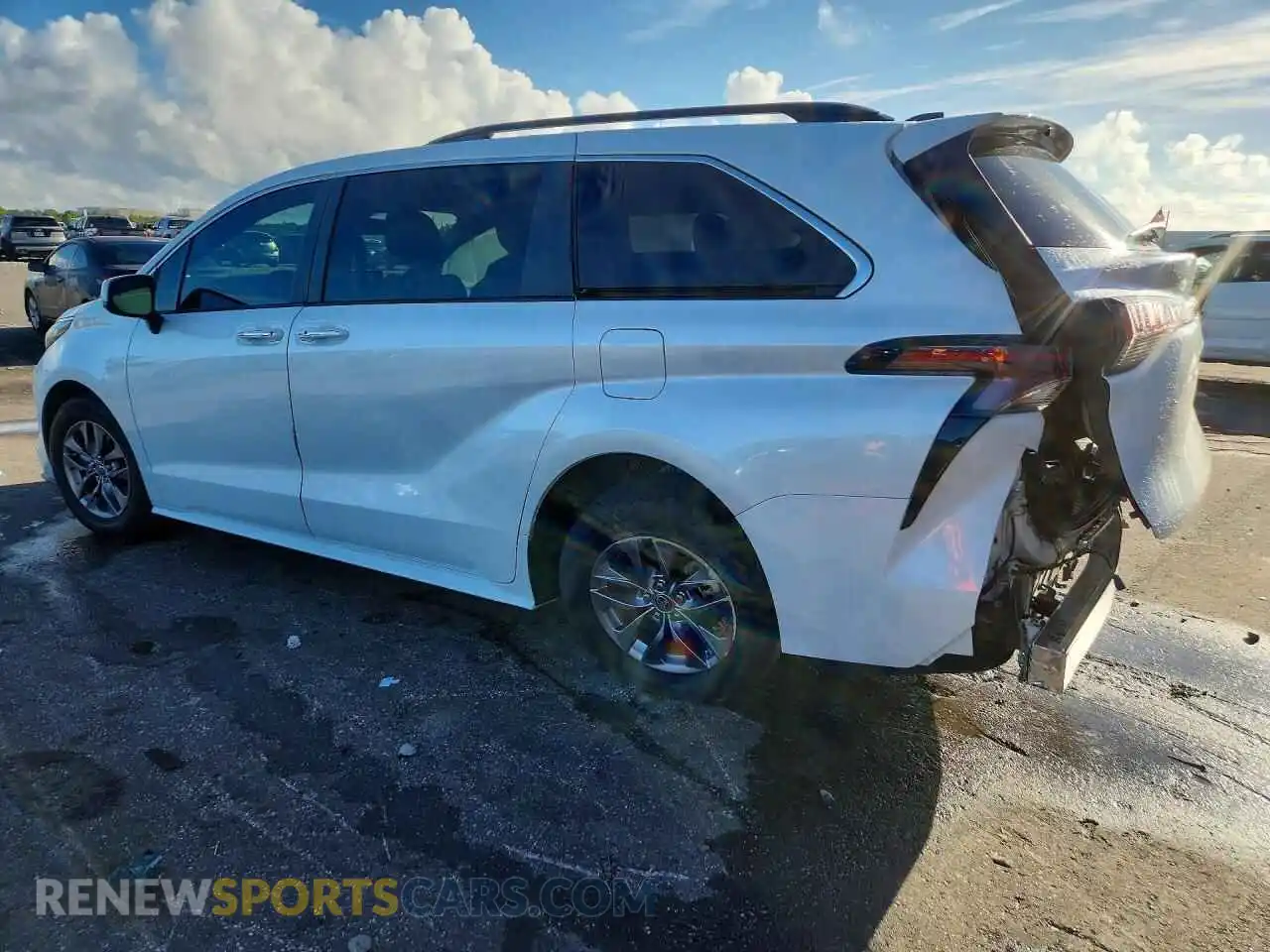 2 fotografías del automóvil dañado 5TDJRKEC4PS156929 TOYOTA SIENNA 2023