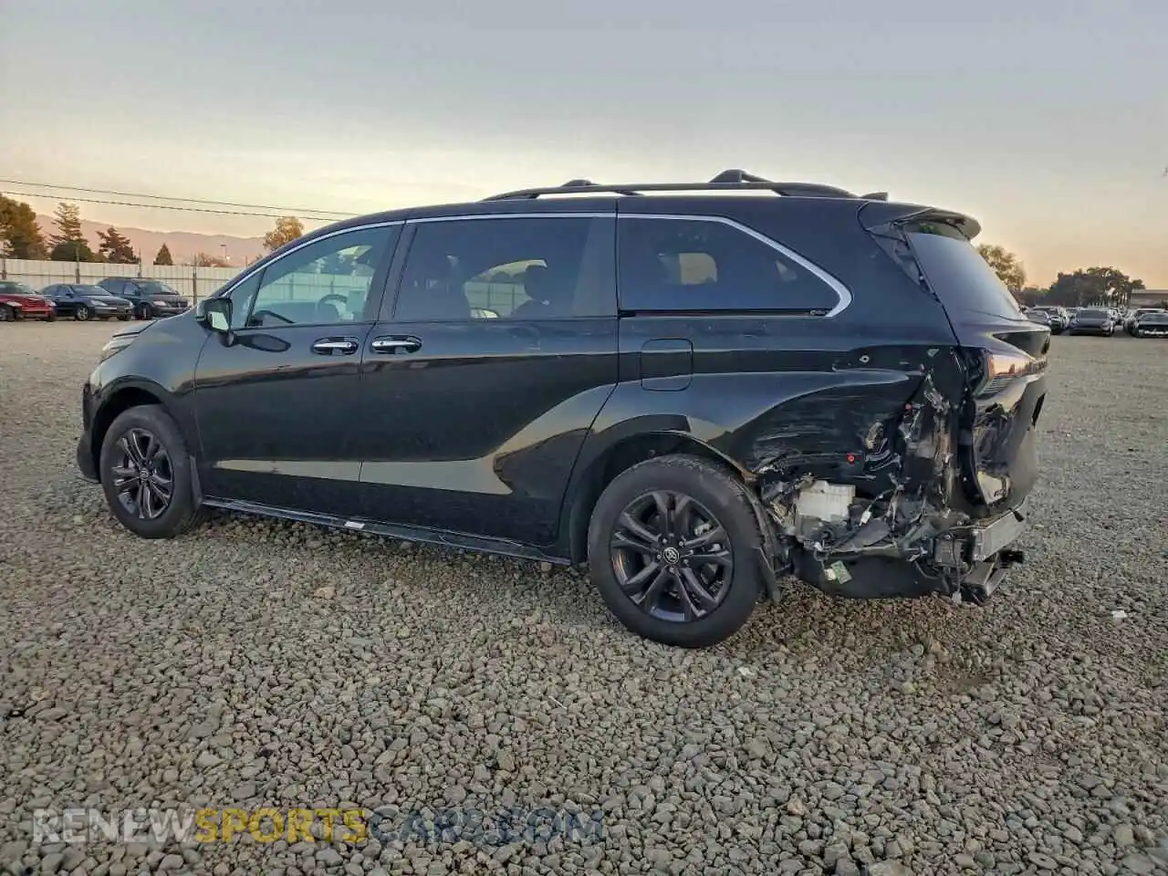 2 Photograph of a damaged car 5TDCSKFC1RS142551 TOYOTA SIENNA 2024