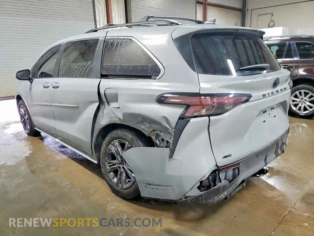 2 Photograph of a damaged car 5TDCSKFC1RS145871 TOYOTA SIENNA 2024