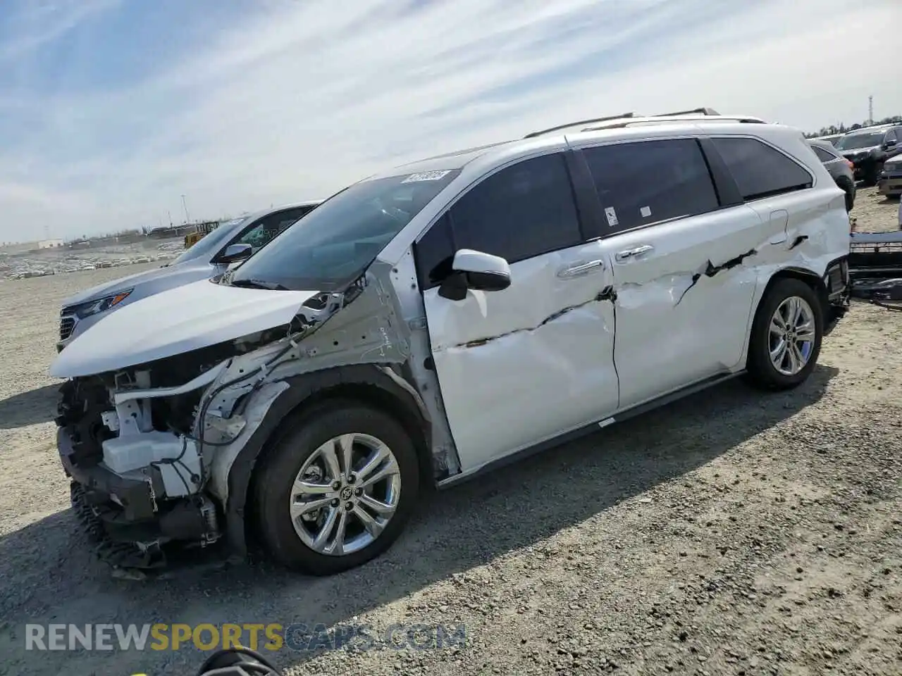 1 Photograph of a damaged car 5TDESKFC5RS114762 TOYOTA SIENNA 2024