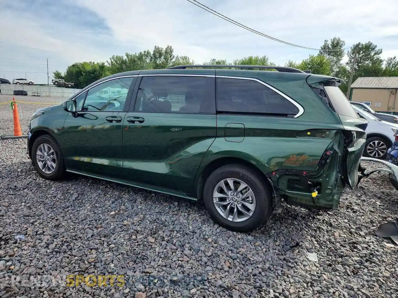 2 Photograph of a damaged car 5TDKRKEC0RS204255 TOYOTA SIENNA 2024