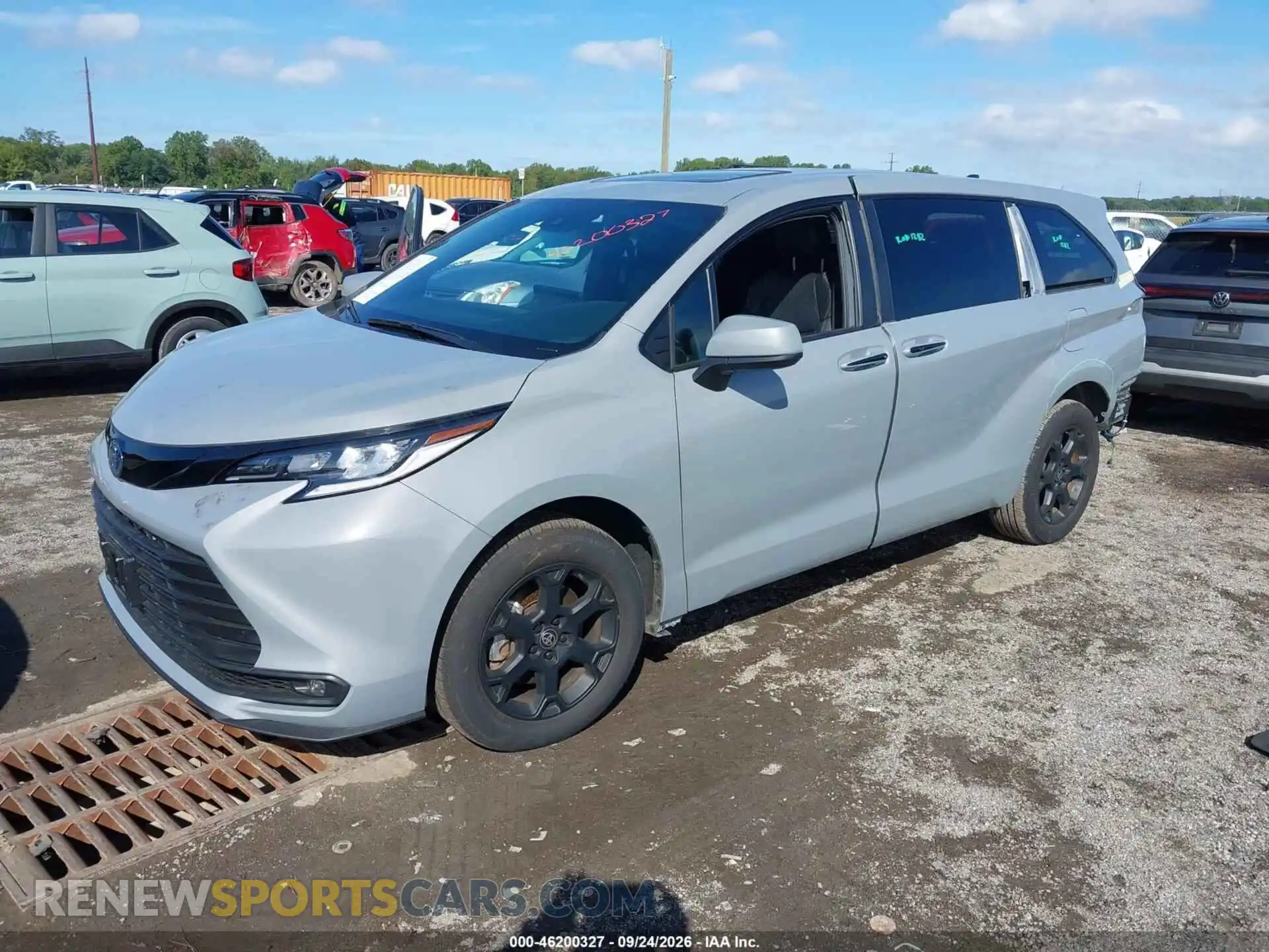 2 Photograph of a damaged car 5TDCSKFC1SS200874 TOYOTA SIENNA 2025