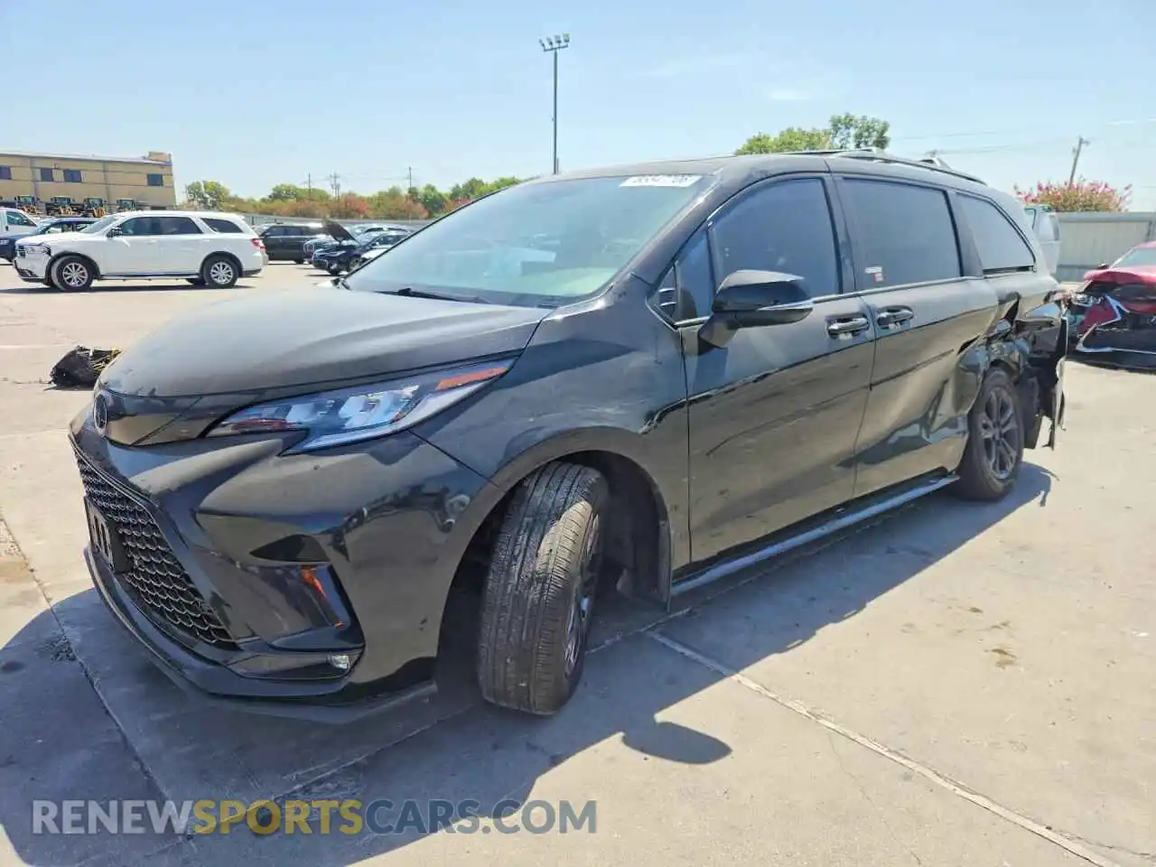 1 Photograph of a damaged car 5TDCSKFC4SS176019 TOYOTA SIENNA 2025