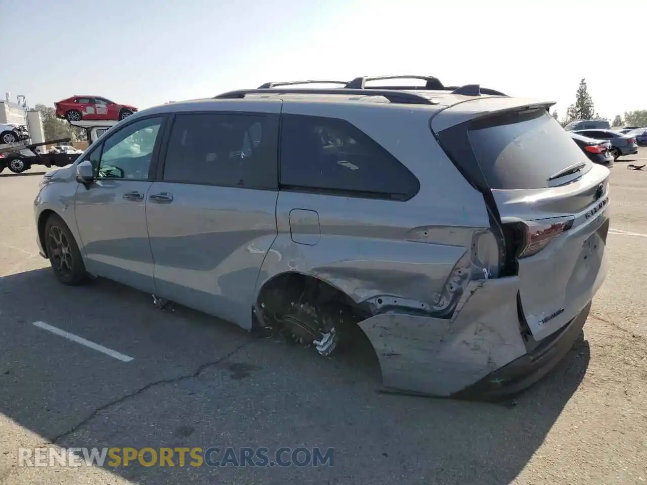 2 Фотография поврежденного автомобиля 5TDCSKFC5SS164591 TOYOTA SIENNA 2025