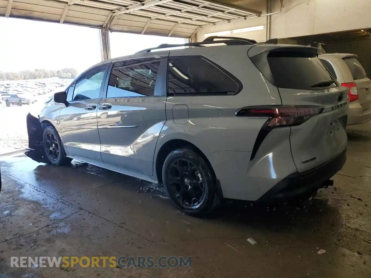 2 Photograph of a damaged car 5TDCSKFC7SS217405 TOYOTA SIENNA 2025