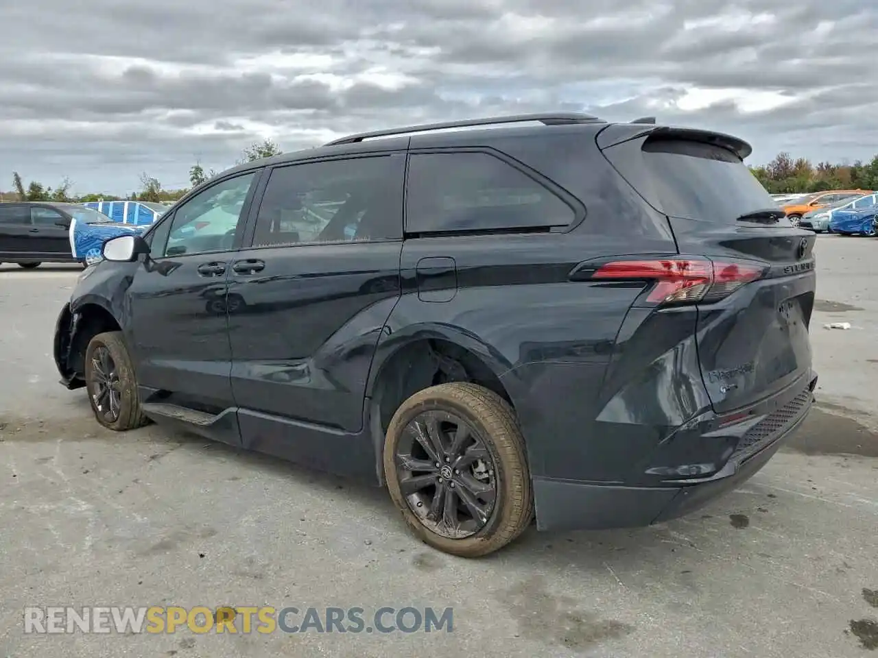 2 Photograph of a damaged car 5TDDRKEC6SS231877 TOYOTA SIENNA 2025