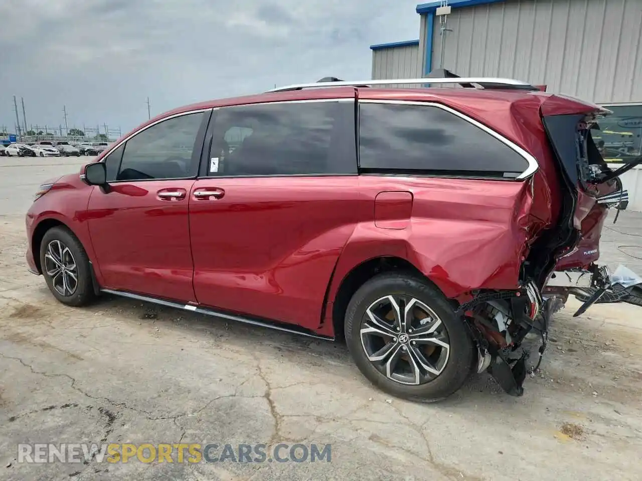 2 Photograph of a damaged car 5TDESKFC2SS196861 TOYOTA SIENNA 2025