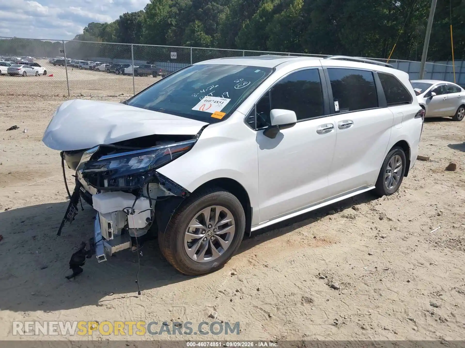 2 fotografías del automóvil dañado 5TDJRKEC7SS266219 TOYOTA SIENNA 2025