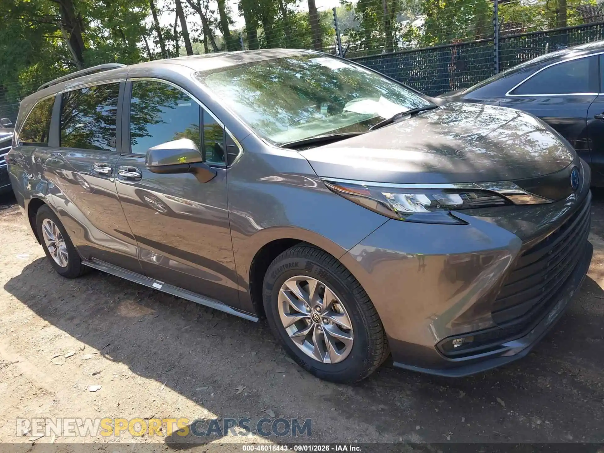 1 fotografías del automóvil dañado 5TDYRKEC3SS241848 TOYOTA SIENNA 2025