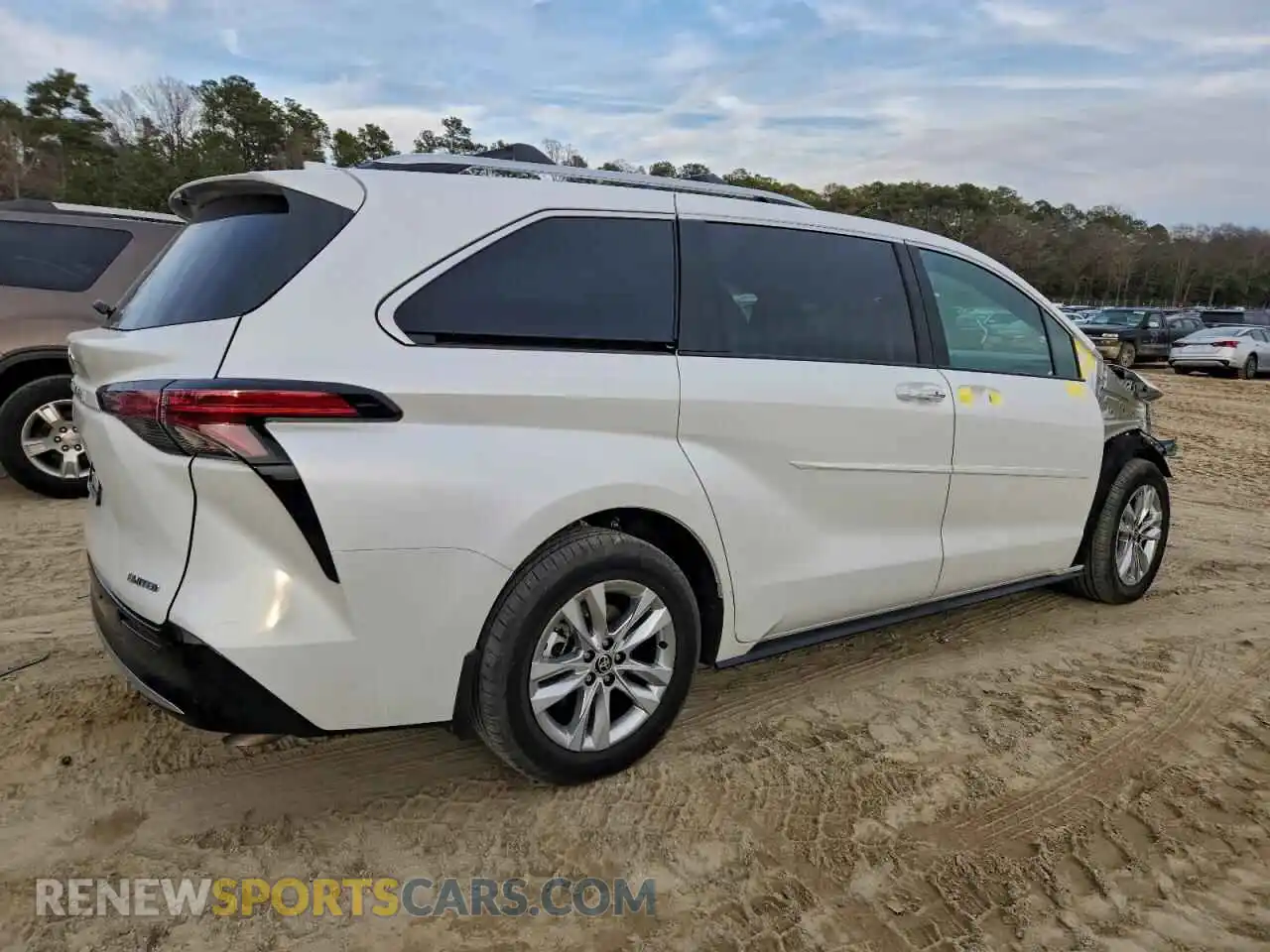 3 fotografías del automóvil dañado 5TDZSKFC2SS201235 TOYOTA SIENNA 2025