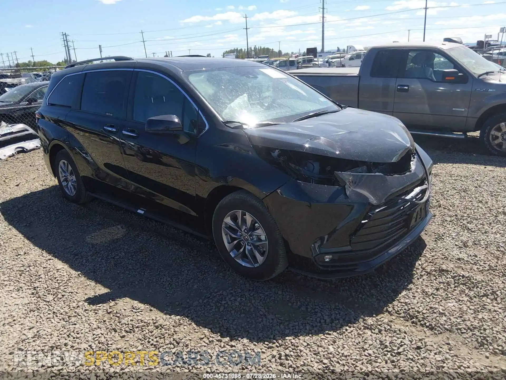 1 Photograph of a damaged car 5TDYRKEC8TS313337 TOYOTA SIENNA 2026