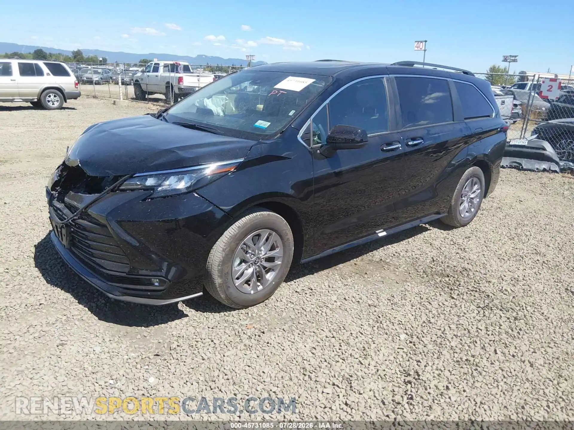 2 Photograph of a damaged car 5TDYRKEC8TS313337 TOYOTA SIENNA 2026