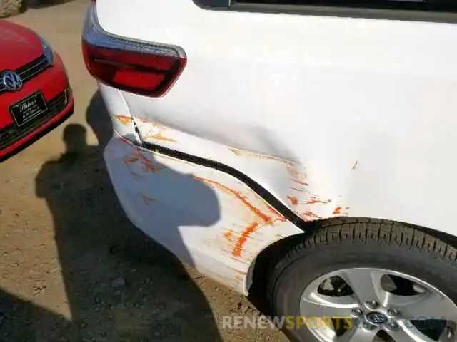 9 Photograph of a damaged car 5TDKZ3DC0KS017756 TOYOTA SIENNA LE 2019