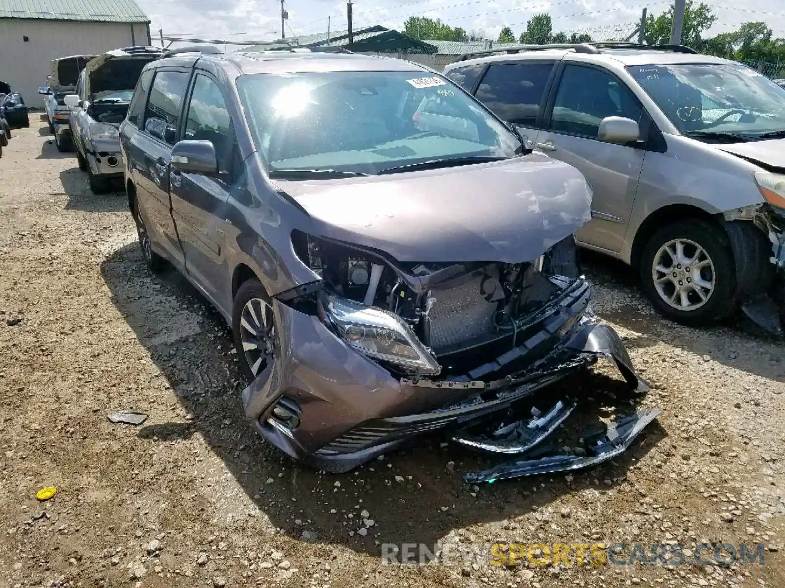 1 Photograph of a damaged car 5TDDZ3DC9KS223005 TOYOTA SIENNA LIM 2019