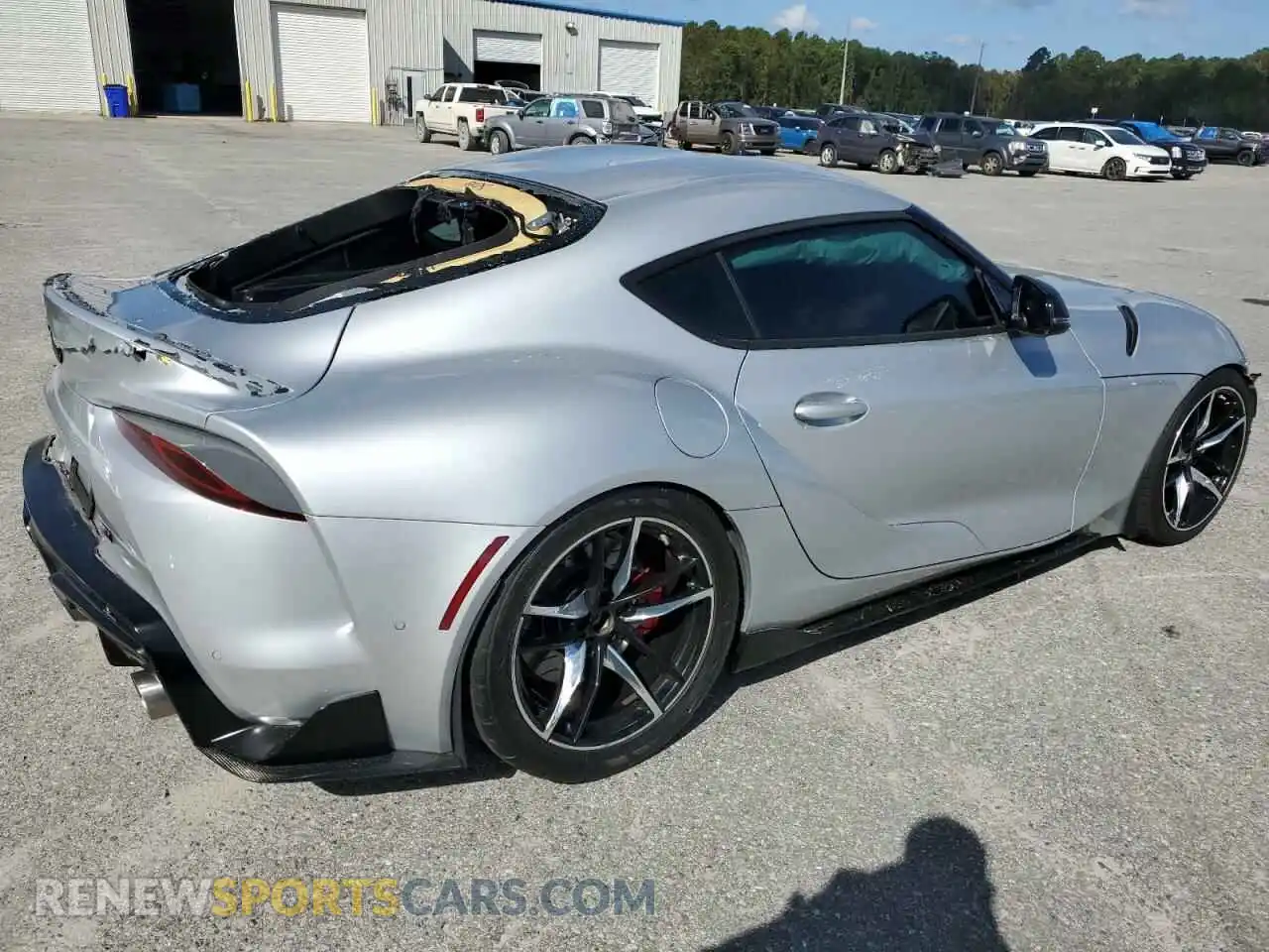 3 Фотография поврежденного автомобиля WZ1DB4C02LW027895 TOYOTA SUPRA 2020