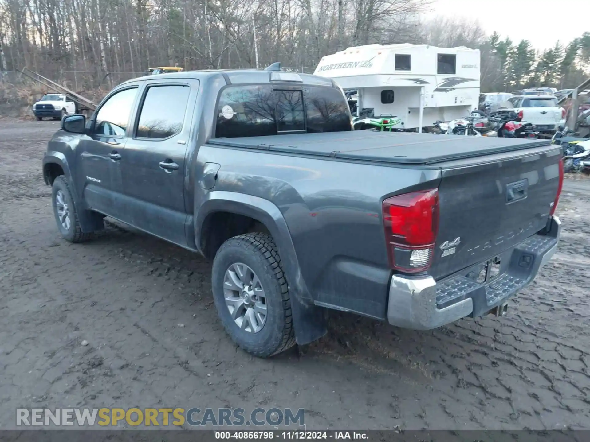 3 Фотография поврежденного автомобиля 3TMCZ5AN1KM283342 TOYOTA TACOMA 2019
