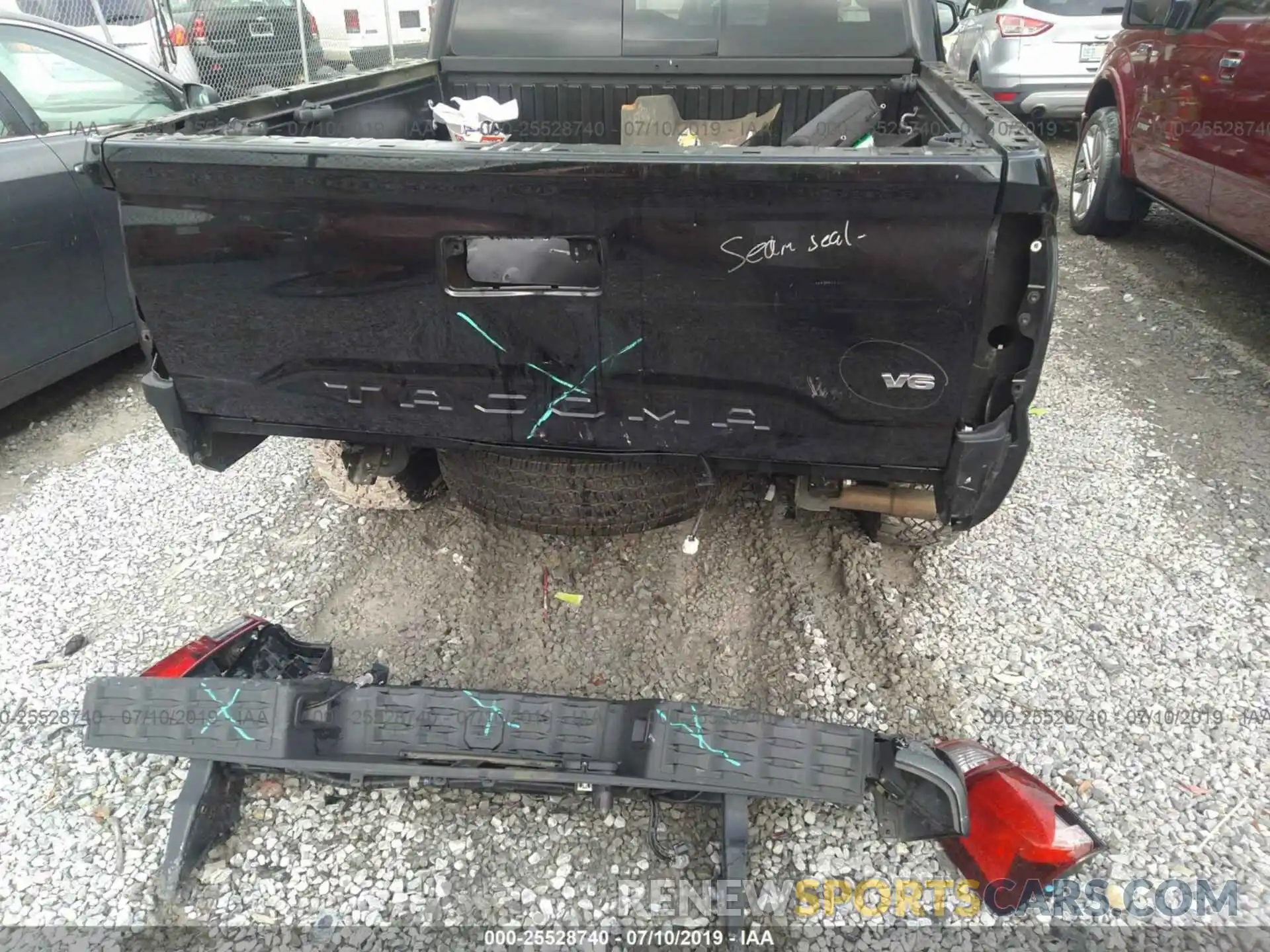6 Photograph of a damaged car 5TFAZ5CN2KX078157 TOYOTA TACOMA 2019