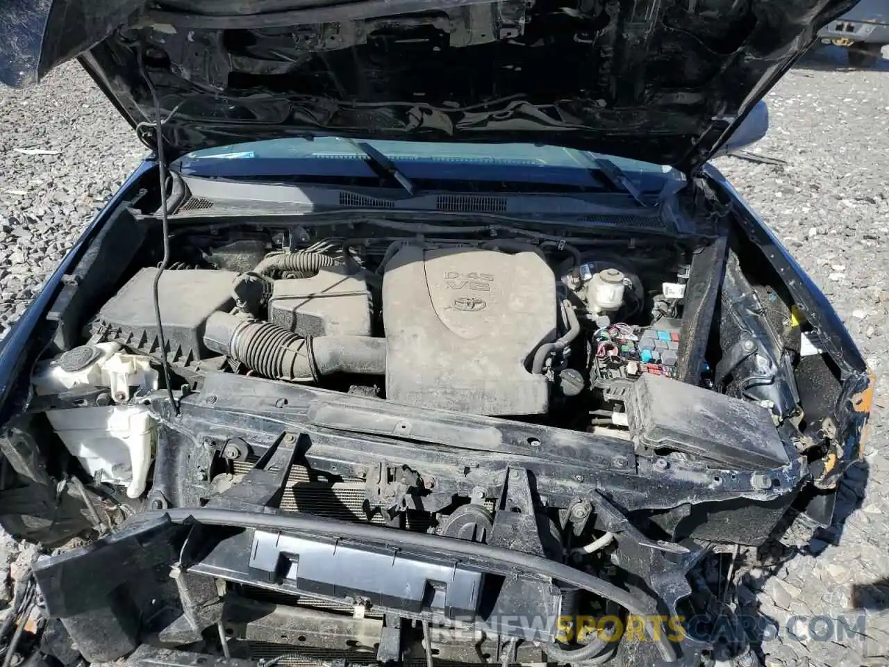 11 Photograph of a damaged car 5TFCZ5AN1KX208716 TOYOTA TACOMA 2019