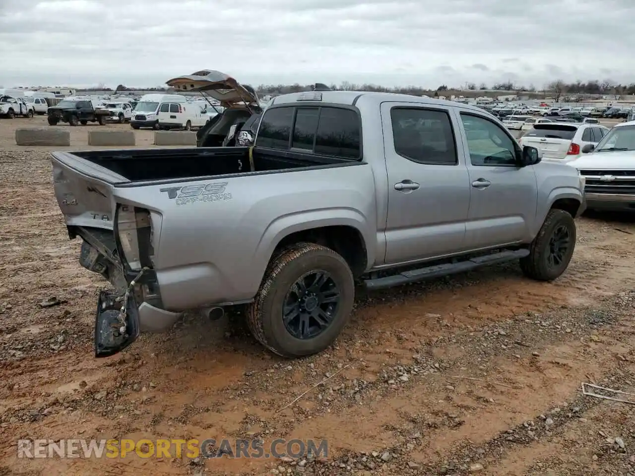 3 Photograph of a damaged car 5TFCZ5AN5LX237766 TOYOTA TACOMA 2020