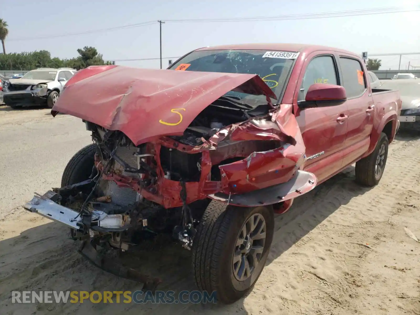 2 fotografías del automóvil dañado 3TMAZ5CN2MM154808 TOYOTA TACOMA 2021