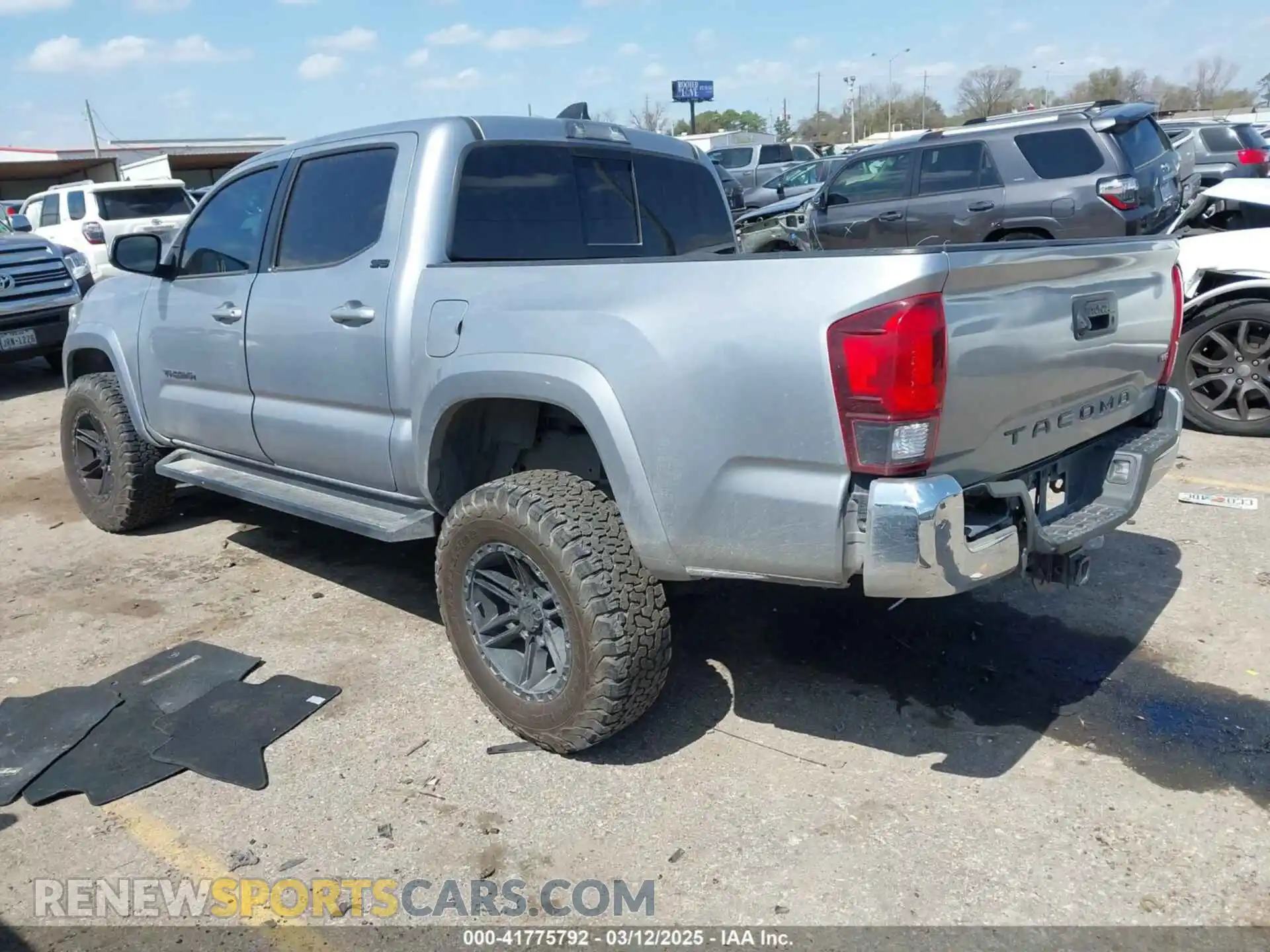 3 fotografías del automóvil dañado 3TMAZ5CN8MM150620 TOYOTA TACOMA 2021