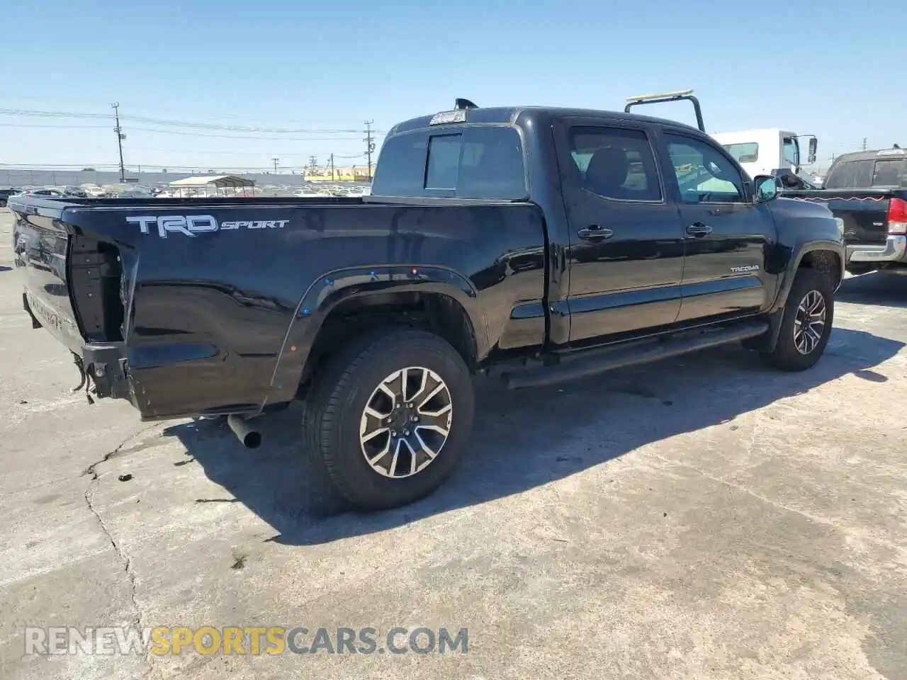 3 Photograph of a damaged car 3TMBZ5DN6MM032276 TOYOTA TACOMA 2021