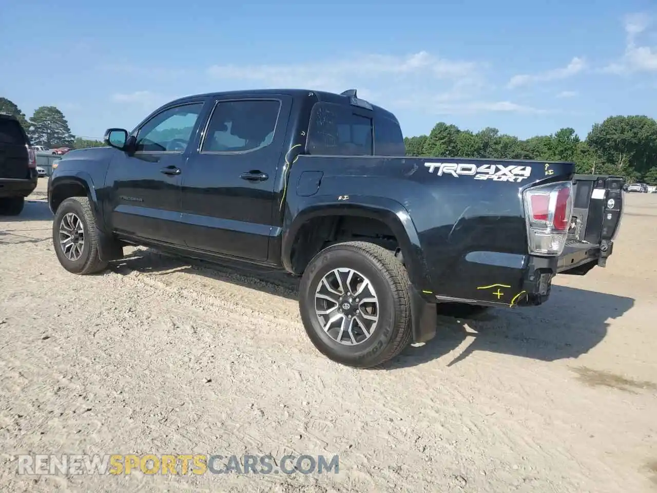 2 Photograph of a damaged car 3TMCZ5AN0MM438613 TOYOTA TACOMA 2021