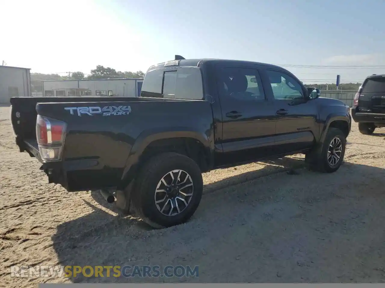 3 Photograph of a damaged car 3TMCZ5AN0MM438613 TOYOTA TACOMA 2021
