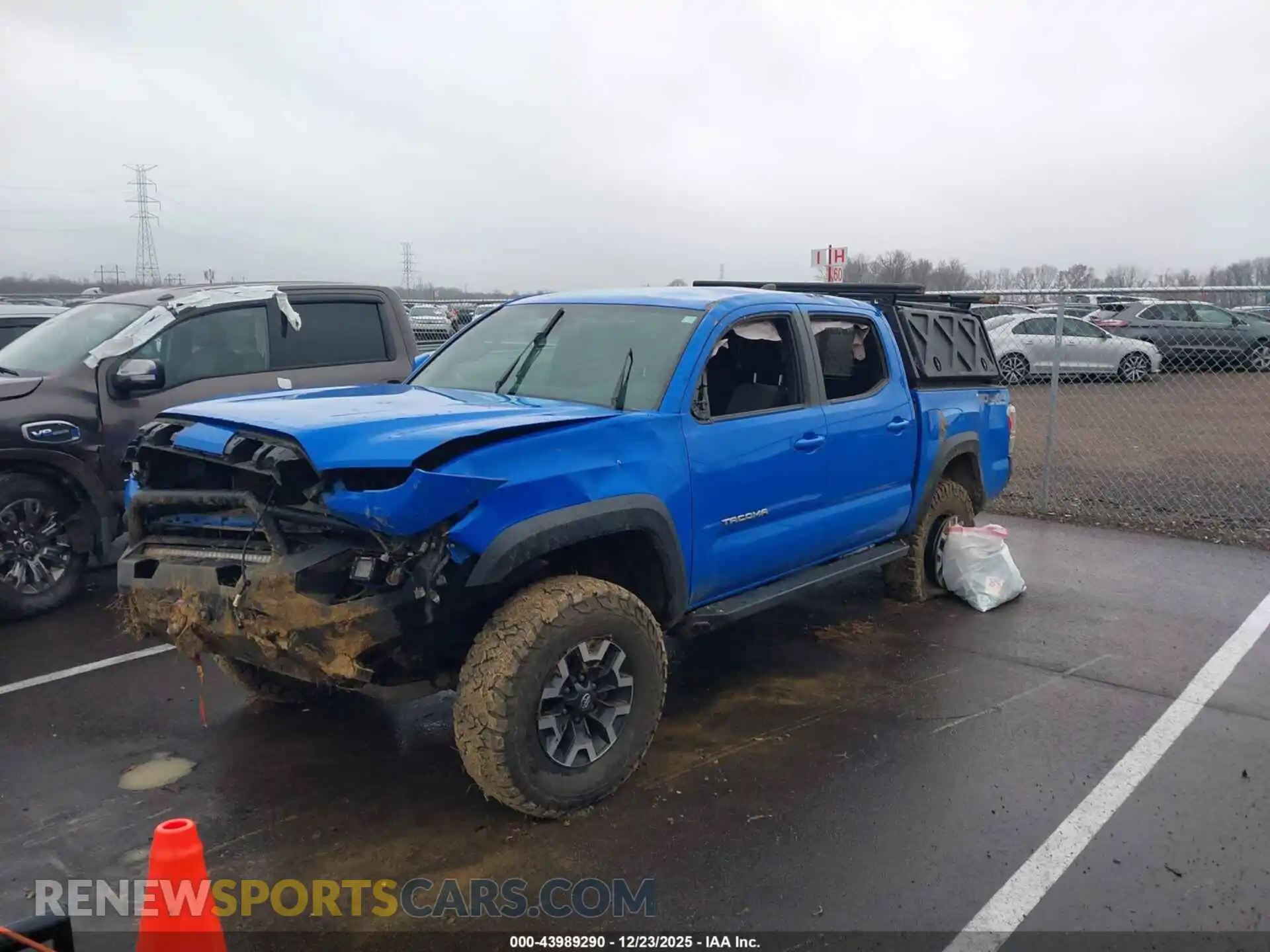 2 fotografías del automóvil dañado 3TMCZ5AN2MM408626 TOYOTA TACOMA 2021