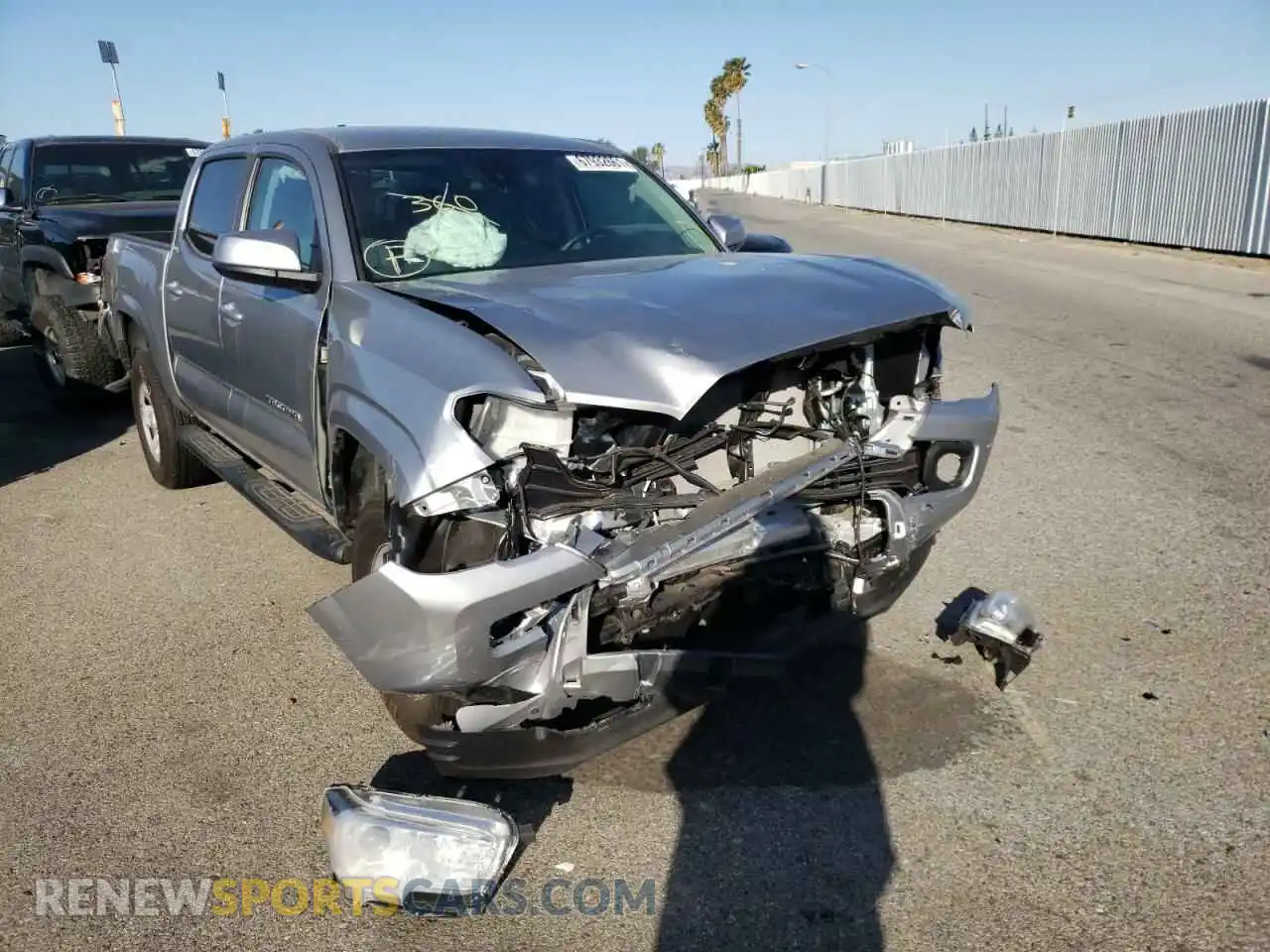 1 Photograph of a damaged car 3TYAX5GN0MT014681 TOYOTA TACOMA 2021
