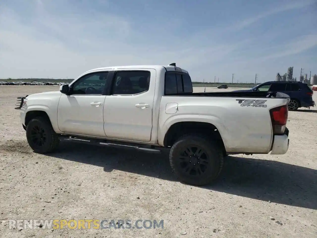 2 Фотография поврежденного автомобиля 3TYAX5GN1MT017458 TOYOTA TACOMA 2021