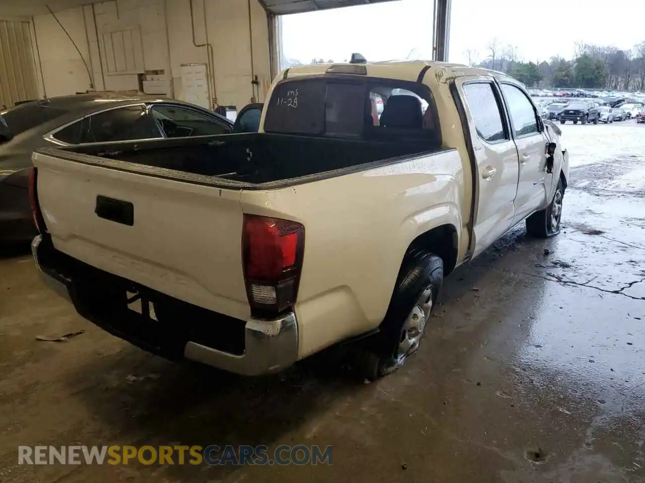 3 Фотография поврежденного автомобиля 3TYAX5GN2MT016335 TOYOTA TACOMA 2021