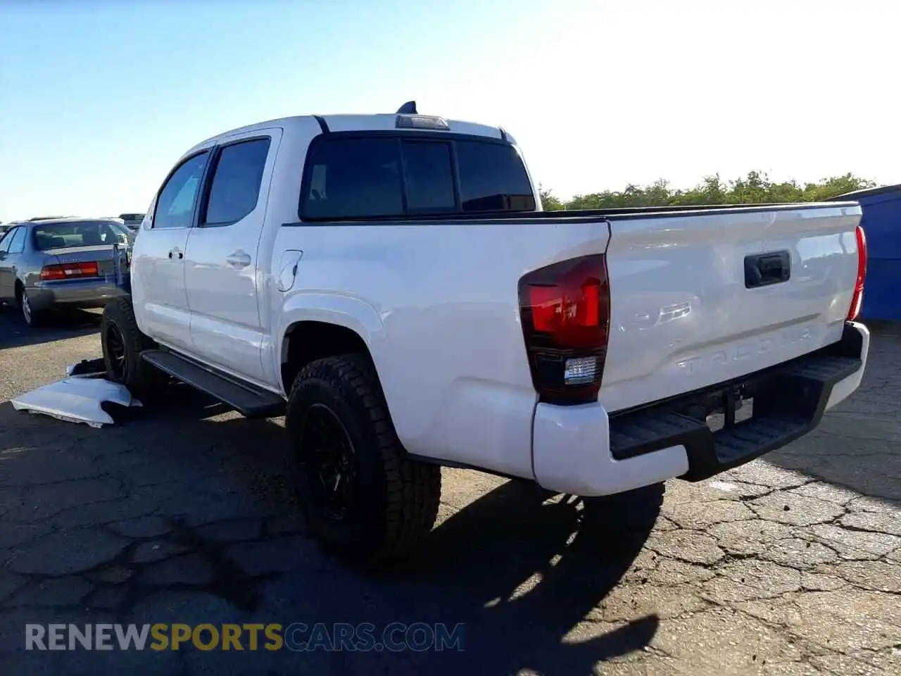 3 fotografías del automóvil dañado 3TYAX5GN6MT031369 TOYOTA TACOMA 2021