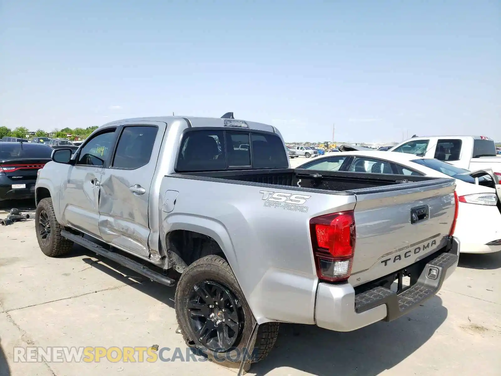 3 Photograph of a damaged car 3TYAX5GN8MT015027 TOYOTA TACOMA 2021