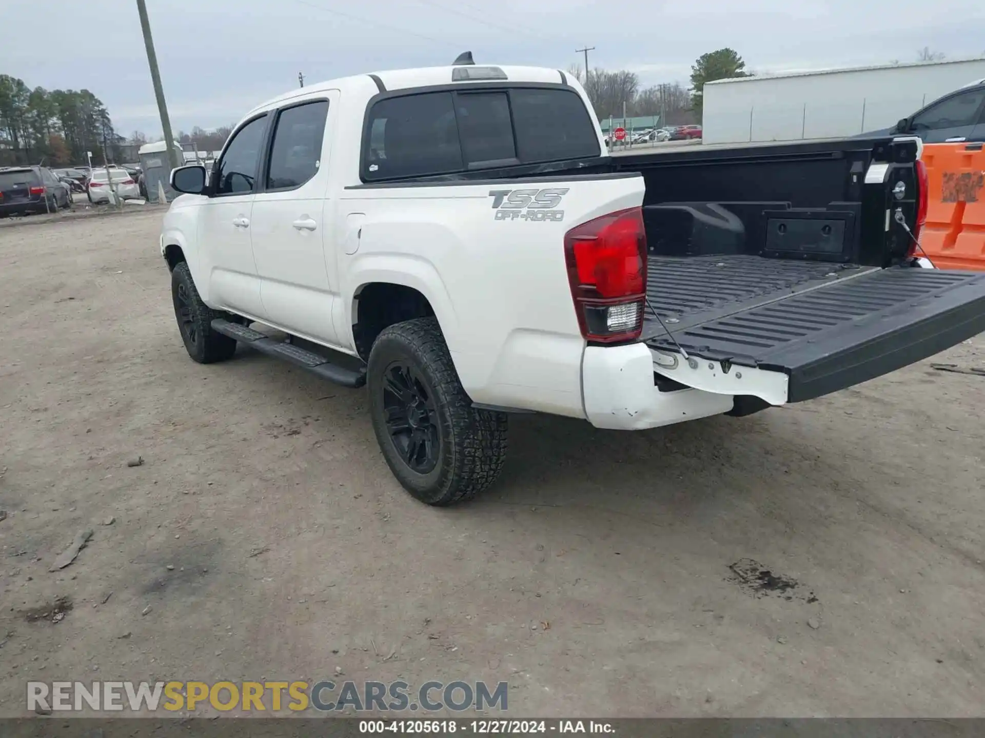 3 Photograph of a damaged car 3TYAX5GNXMT031083 TOYOTA TACOMA 2021